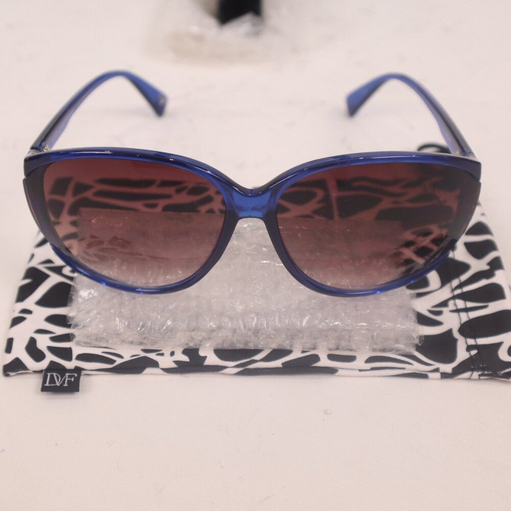 🌺 Diane Von Furstenberg Cobalt Blue Lucite Sunglasses w Box Bag Designer Resort